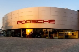 Porsche празднует свое 15-летие в Украине – достижения бренда за 15 лет деятельности